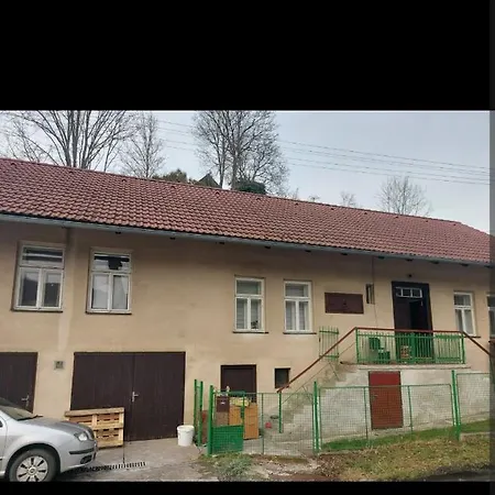 Pod Hradem Talmberk Alloggio in famiglia Samopse